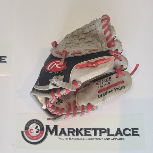 9.5 inch Rawlings Baseball Glove